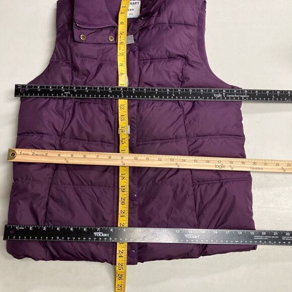 OLD NAVY Puffer Vest Purple Size Medium - Picture 3 of 8